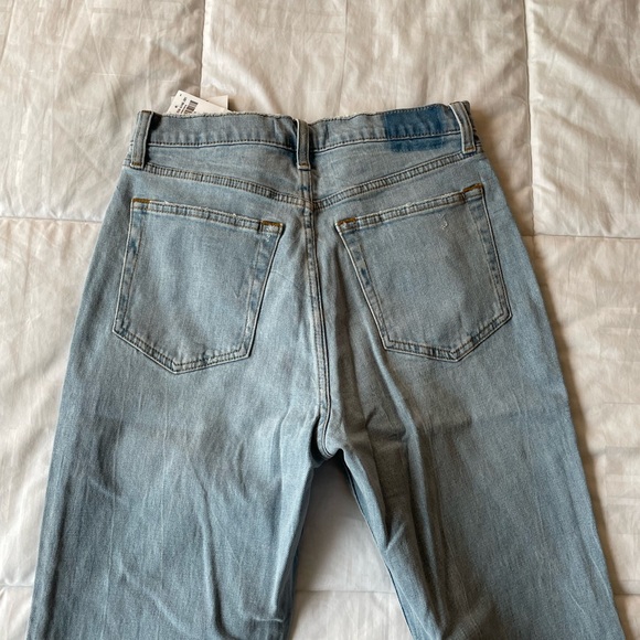 NWT Abercrombie & Fitch Ankle Straight Ultra High Rise Light Wash Jeans - Picture 9 of 10